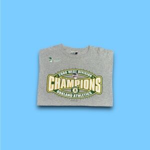 Vintage Oakland Athletics 2000 division champions MLB Puma t-shirt